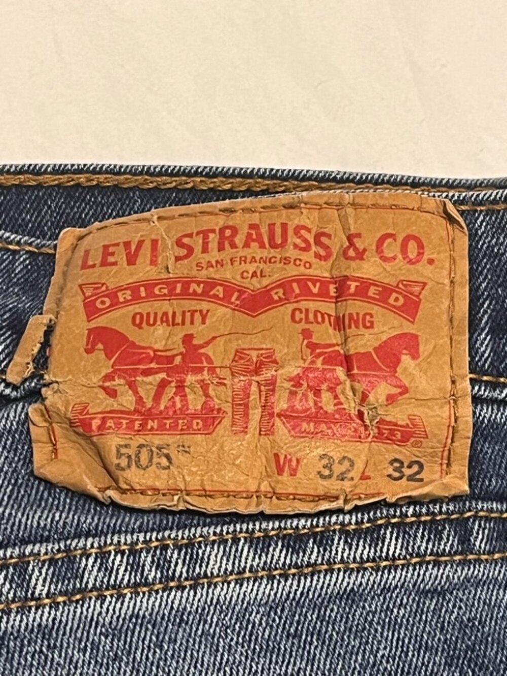 Levis 505 Regular Fit Straight Leg Jeans Mens W32 L32 Medium Wash Denim 32x32